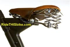 Comfortable leather saddle with chromed springs